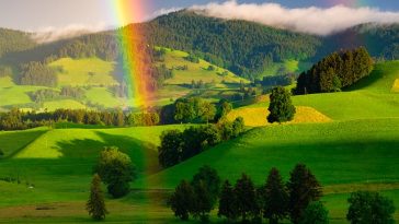 arcobaleno tra le colline